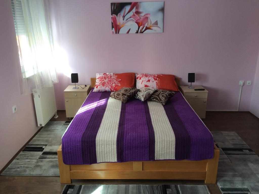 B&B Zmajevo Gnezdo 021 Kamanc Szoba fotó