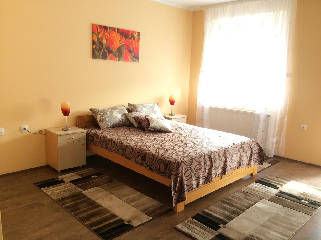 B&B Zmajevo Gnezdo 021 Kamanc Kültér fotó